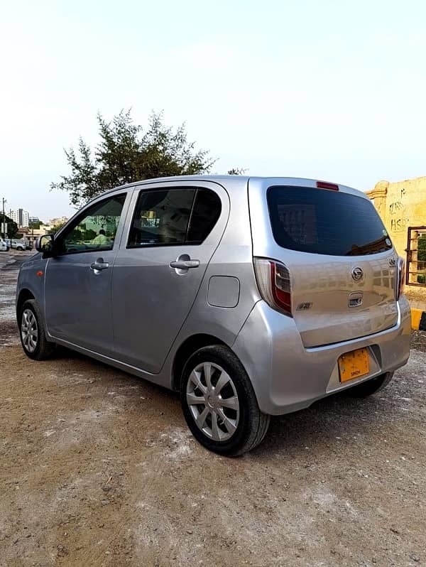 Daihatsu Mira 2012 2