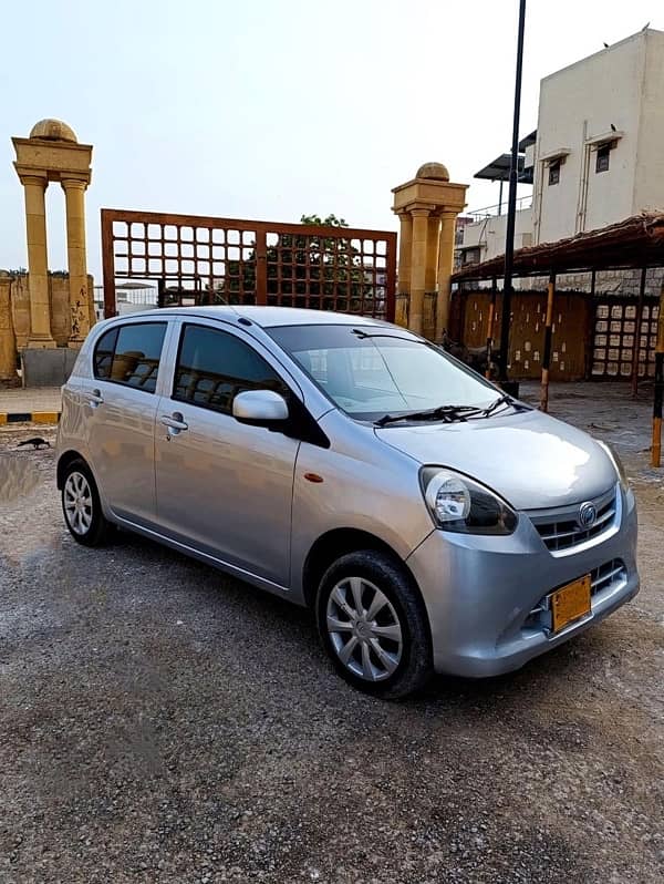 Daihatsu Mira 2012 5