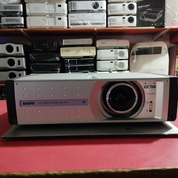 Multimedia Projectors sale and maintenance 2