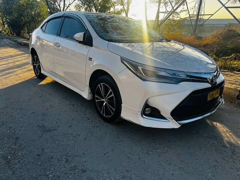 Toyota Altis Grande 2022 black interior 1