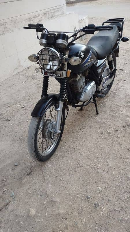 suzuki GS 2015 3