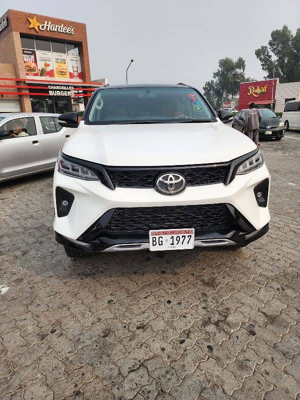 Toyota Fortuner V 2017 0