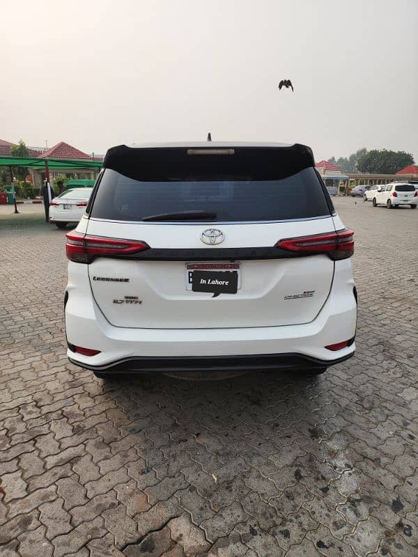 Toyota Fortuner V 2017 3