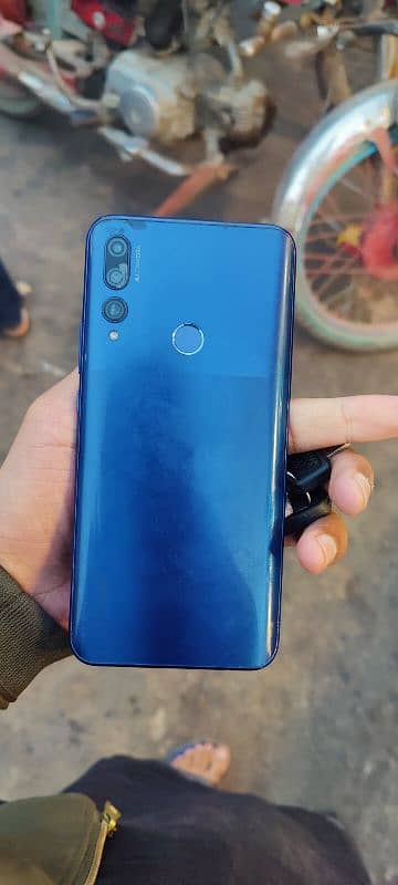 Huawei y9 prime 2019 4/128 all oky urgent sale need money 0