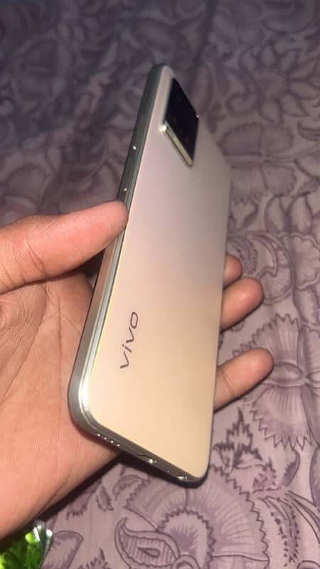 vivo Y33t  2022 mai leya tha with box 0