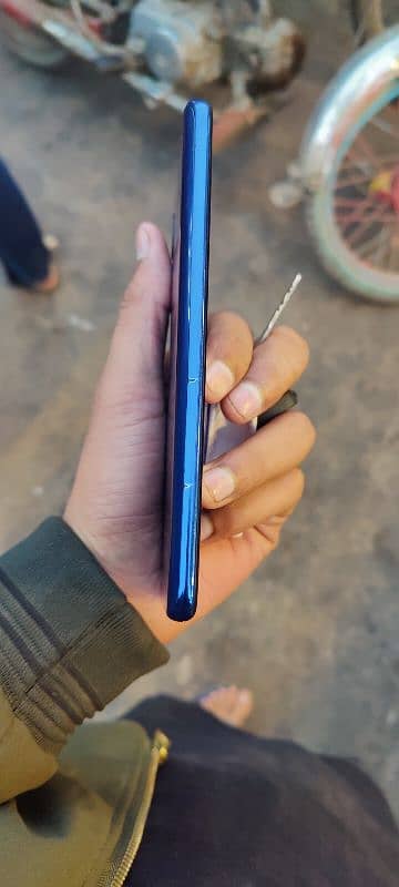 one plus 9 5G 12/256 Duial sim pta all oky need money urgent sale 4