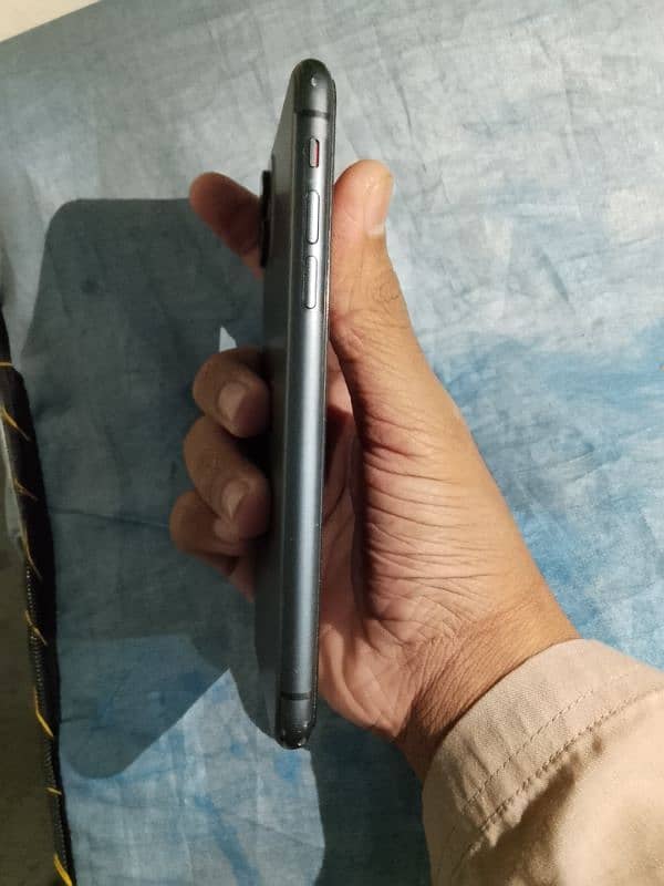 IPhone 11 64GB factory 9/10 10