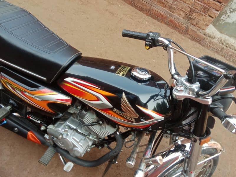 Honda 125 in lush condition for sale 2