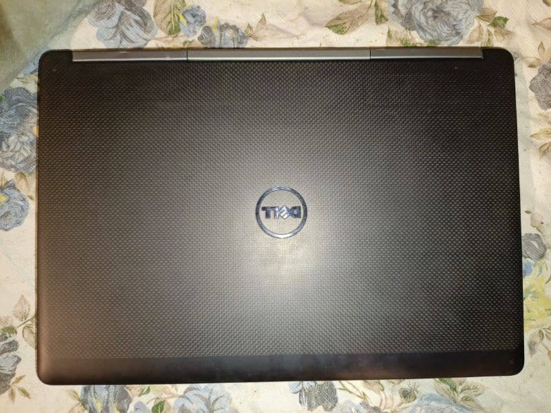 Dell Precision 7520 Workstation 5