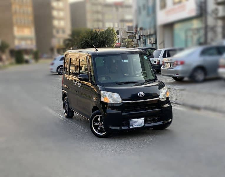 Daihatsu Tanto 2014 0