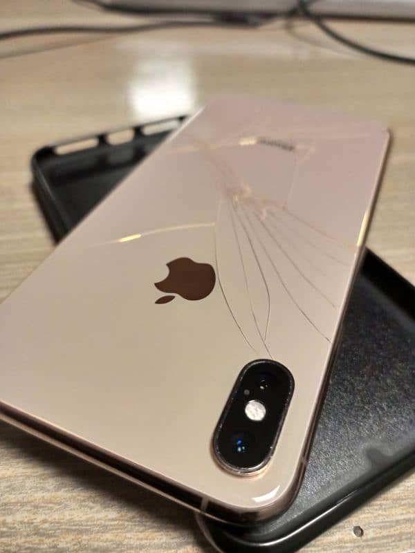 IPhone Xs Max 256GB NON PTA 5