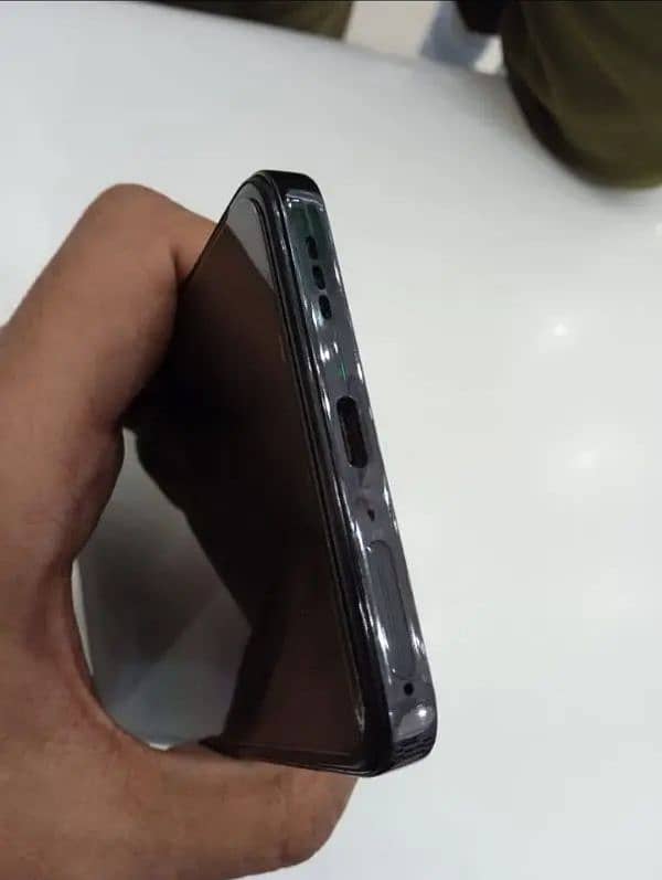 Oppo Reno 12f 4G 8/256    2024 2