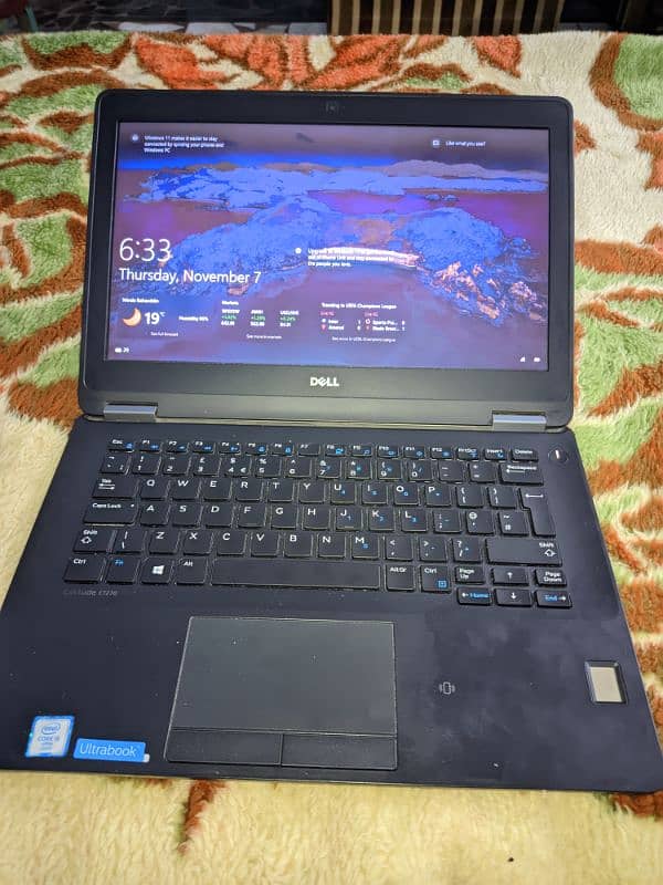 Dell Latitude E7270 | 256GB SSD | 8GB RAM | Core i5 6th Generation 4