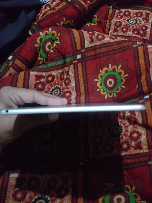 iPad Air 2 4