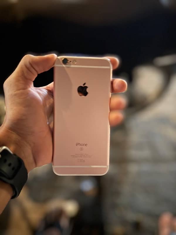 iPhone 6s 128gb condition 10 by 9 1