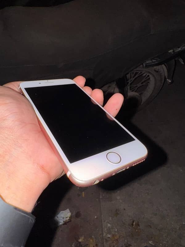 iPhone 6s 128gb condition 10 by 9 5