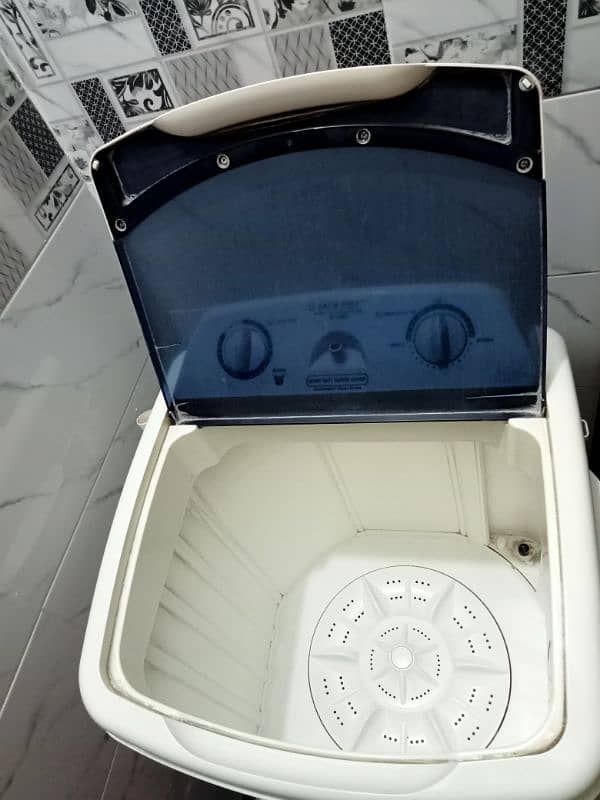 Washing machine for sale 1