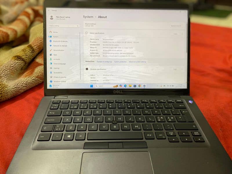 Dell Latitude 5400 | 16 GB/ 256 GB | i5 8th Gen| with Original Charger 1