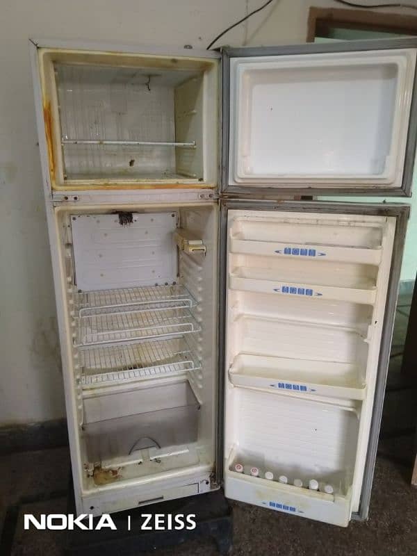 small 2 door Dawlance fridge 5