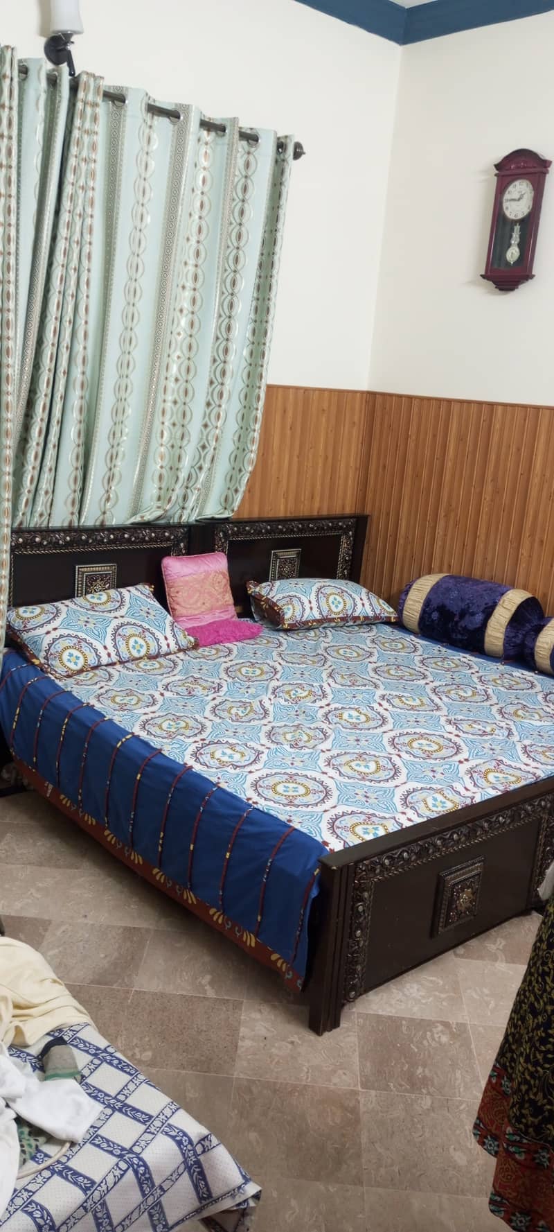 Two single bed for sale 0