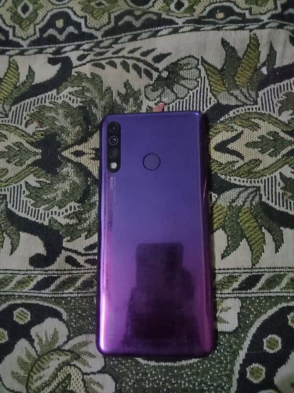 Tecno camon 12air.  4/64 0