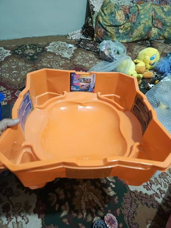 BEYBLADES METAL AND ORIGINAL STADIUM 1