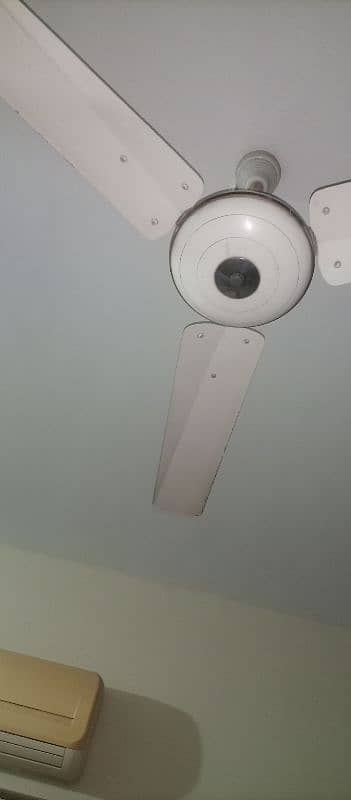 ceiling fan good condition 2