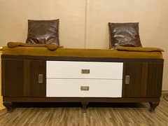 Sofa Seaty with 2 cabinets and 2 drawers