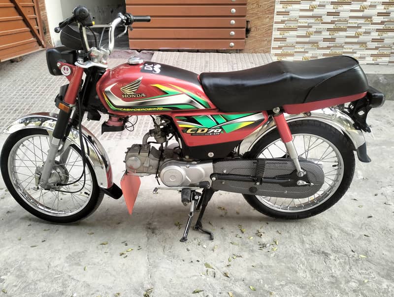 Honda CD 70 2022  (03030082610) 1