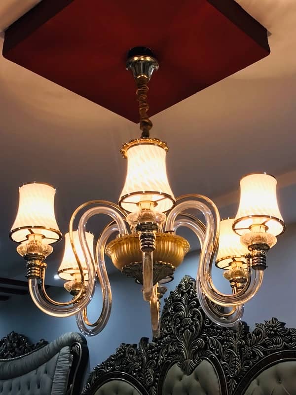 6 lights Chandelier 2