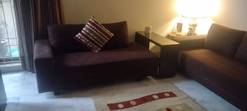 sofa set 7 seater  with 3 rolling tables 4