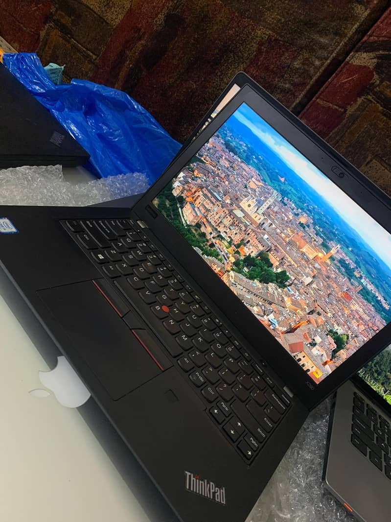 Lenovo x 280 Thinkpad i5 8th gen 0