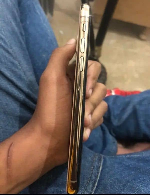 IPHONE XS 64 GB NON PTA 2