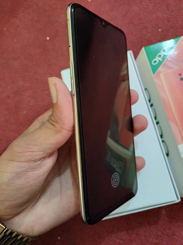 oppo Reno Z 8/512( condition 10/10 finger display urgent sell 3