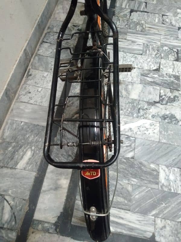 11000 Phoenix 26 size cycle in good condition. cell# 03096070208 9