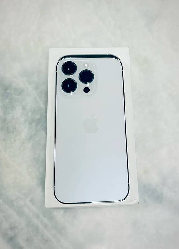 IPhone 14 Pro  / Jv / 256 GB / contact: 0345-1582671 0