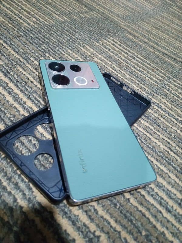 (urgent sale) infinix note 40 8+5 256 GB 0