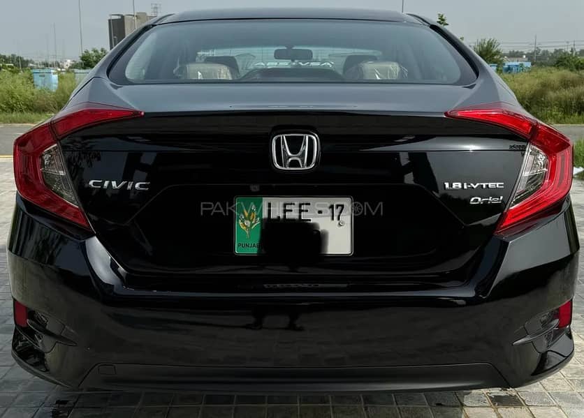 Honda Civic 2017 Oriel i-VTEC CVT 2