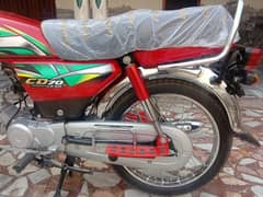 2022 model fresh condition bike khari rahi hai bilkul zeero condition