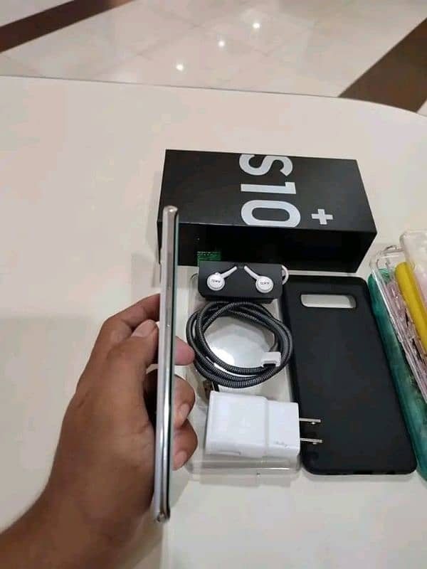 Samsung S10 Plus mobile 8.128 GB 0