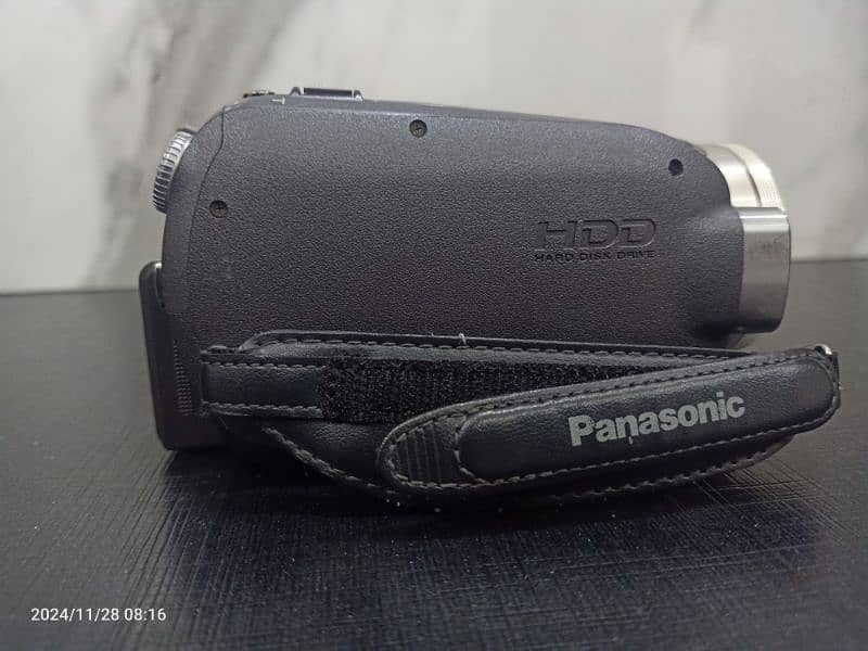 HDC HS 200 Panasonic Camcoder 4