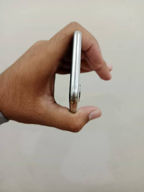 iphone x 256gb pta approved 4