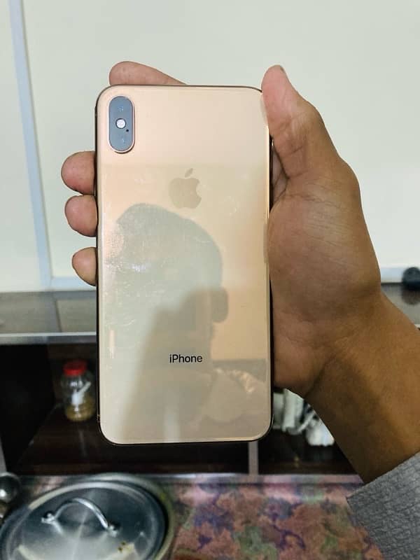 iphone xs max Golden 64gb jv 6