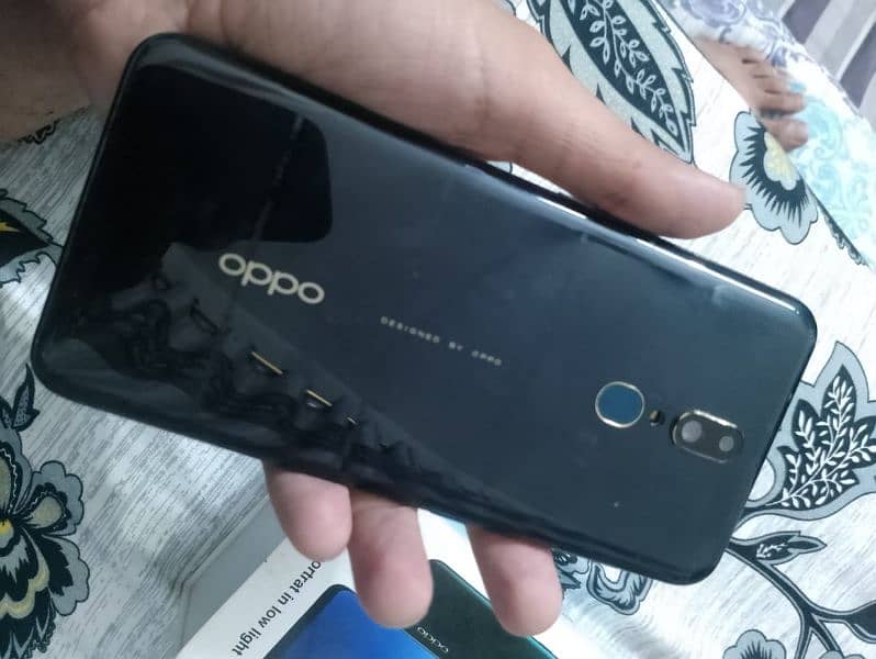 OPPO F11 8/256 4