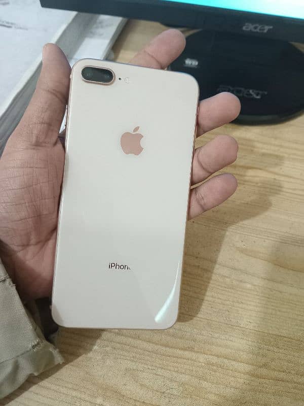 IPhone 8 plus 9.5/10 condition Non PTA 5