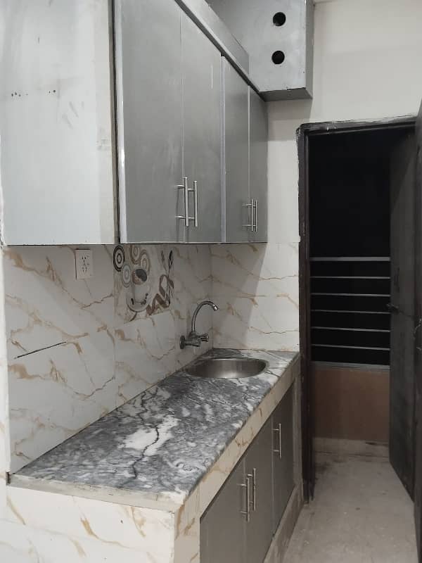 Spacious 700 Square Feet Flat Available For rent In Ghauri Town Phase 4 C1 7