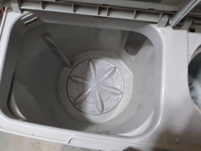 washing machine and dryer 7