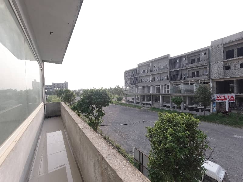 Perfect On Excellent Location 10 Marla Building In Gulberg Residencia - D Markaz For Sale 20