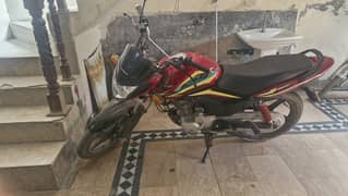 Honda CB 125F 2024