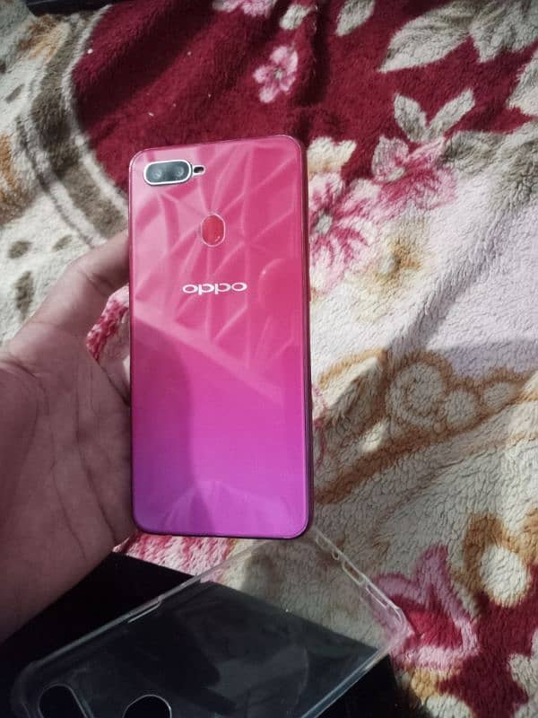 oppo f9 4/64 2